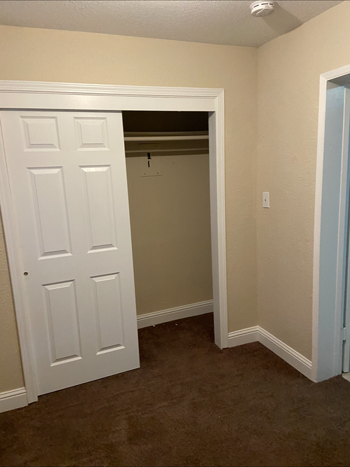 642 N Thorne Ave - Photo 5 of 15