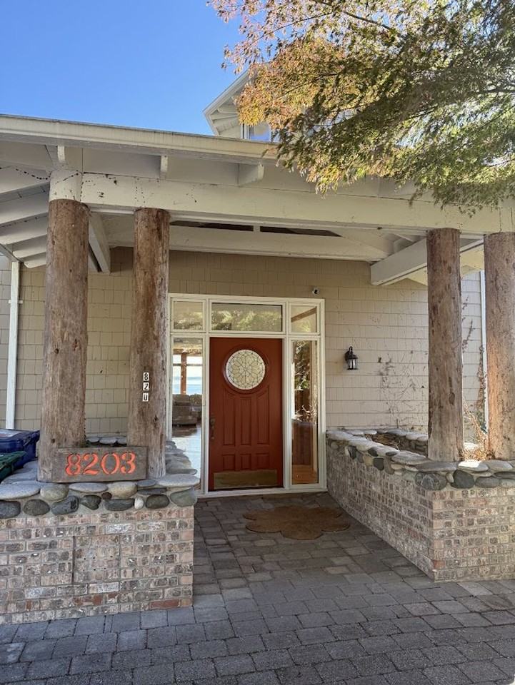 8203 Ne Juanita Dr - Photo 2 of 25