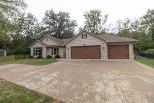 1113 W Old Plank Rd - Photo 1 of 1