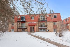 featured image of 925 W Branch St