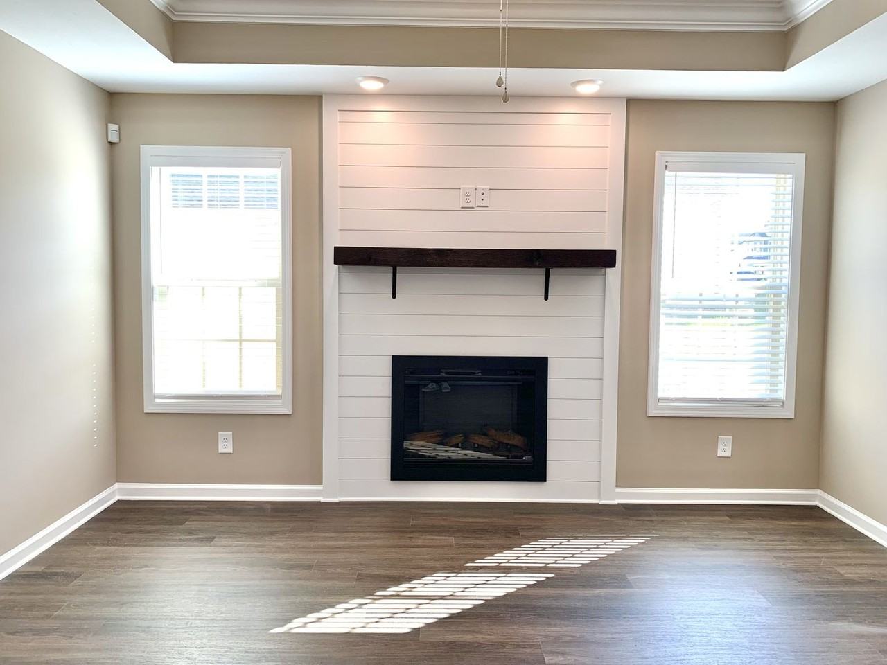 425 Ayden Ln - Photo 5 of 37