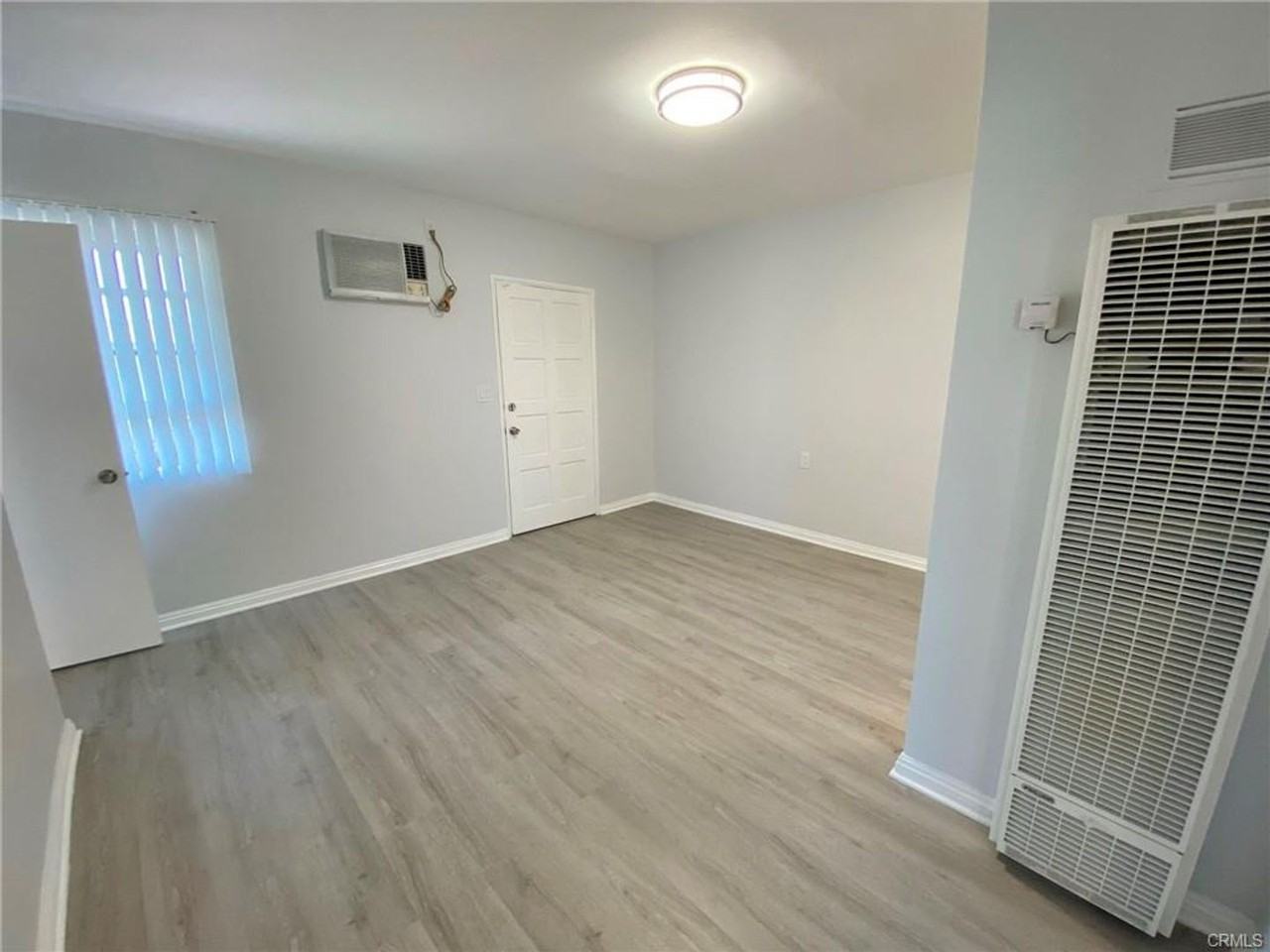 2103 - Photo 2 of 12