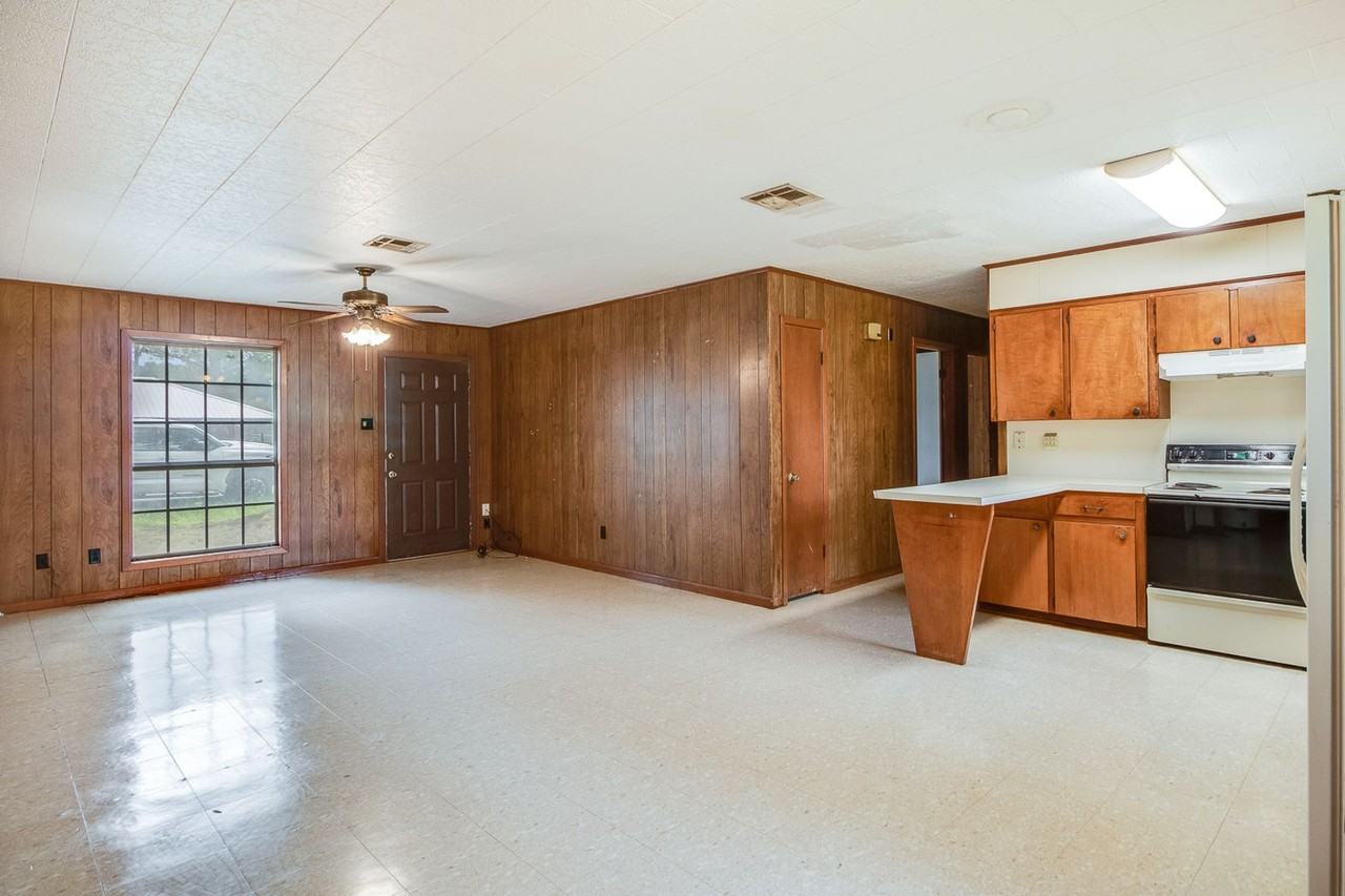 110 Rich Angel Dr - Photo 3 of 15