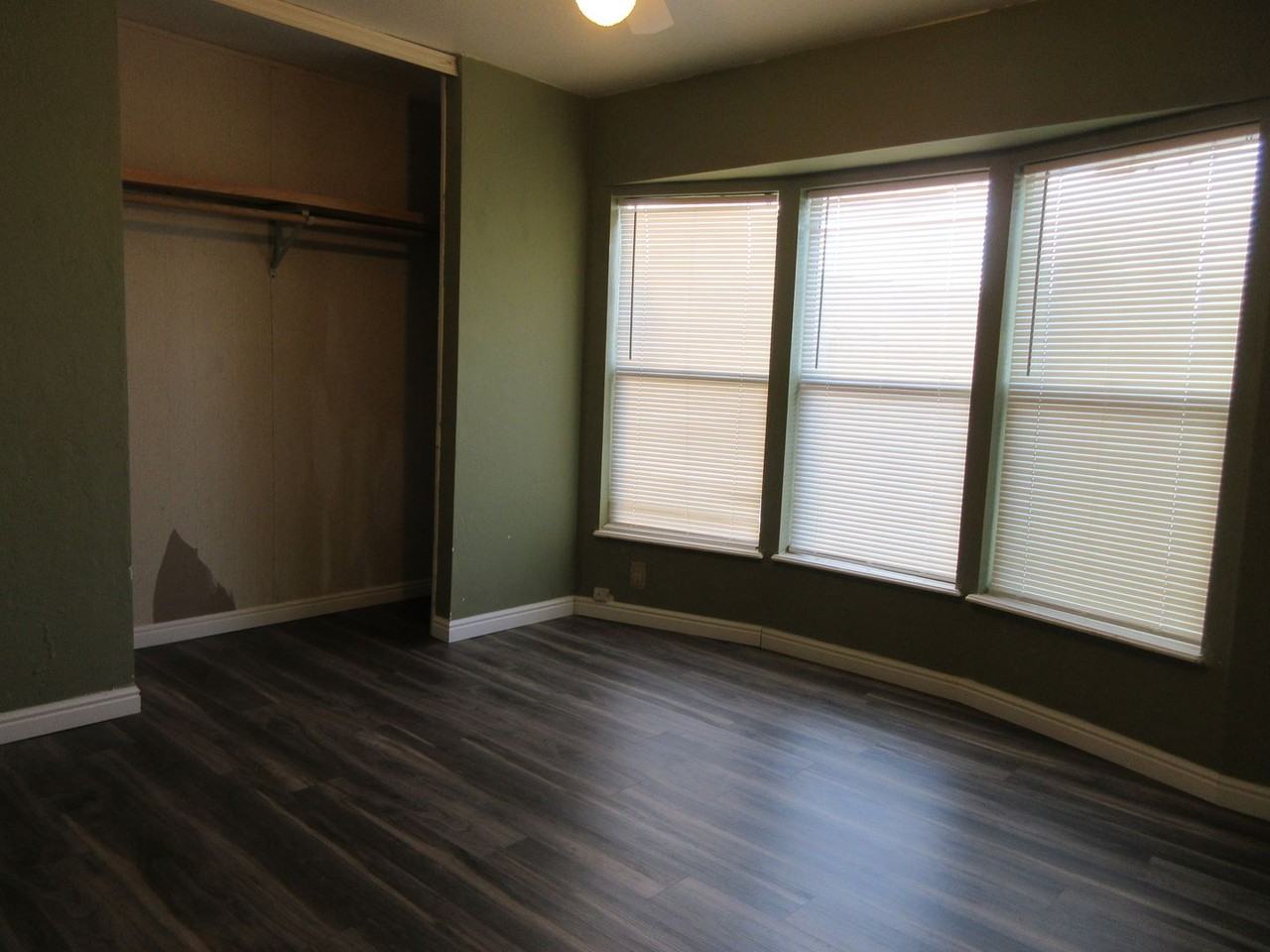 1202 S 4575 W - Photo 7 of 12