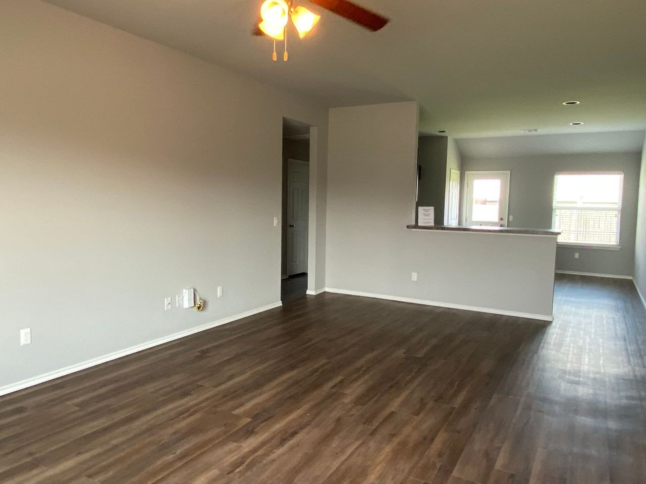 1925 W Autumn Way - Photo 5 of 36