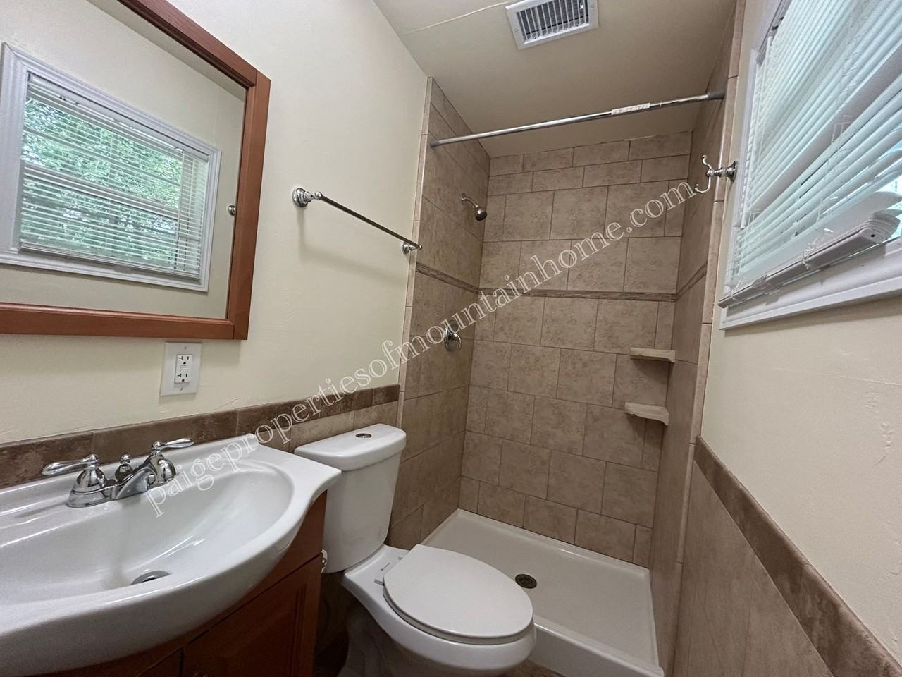 216 Browns Beach Rd - Photo 2 of 19