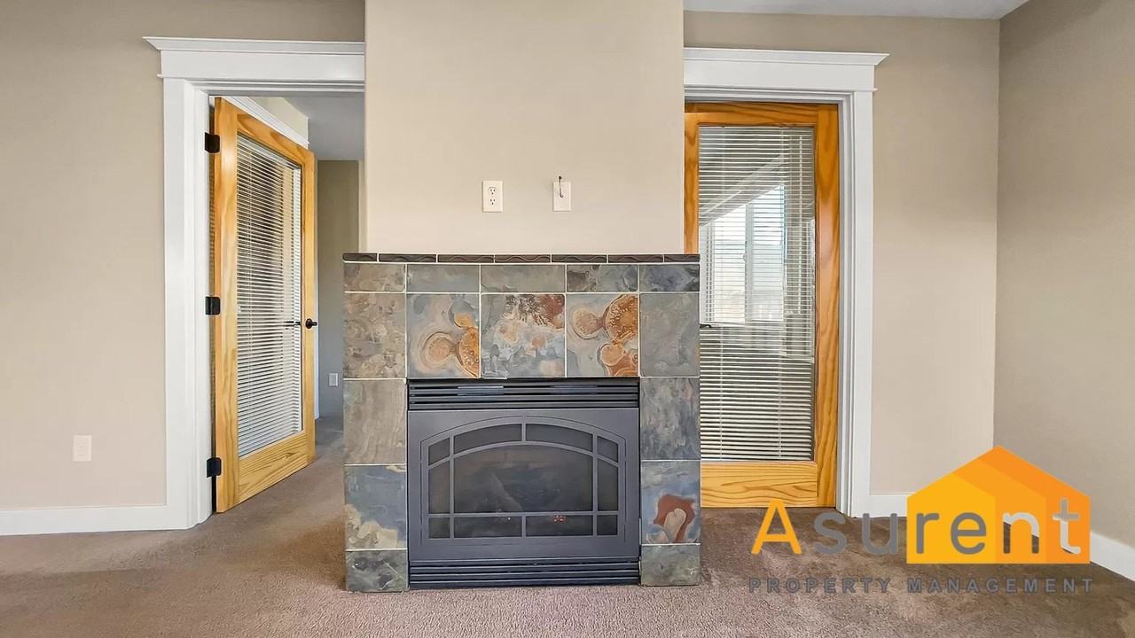 1280 Ashford Way #8 - Photo 6 of 18