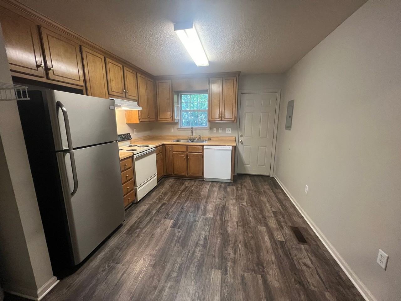 4813 Oak Meadow Dr - Photo 6 of 15