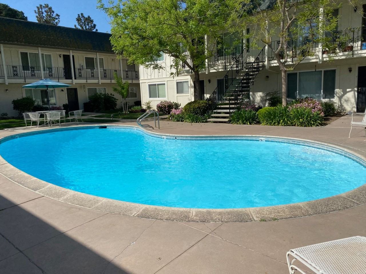 5090 N Roosevelt Ave #34