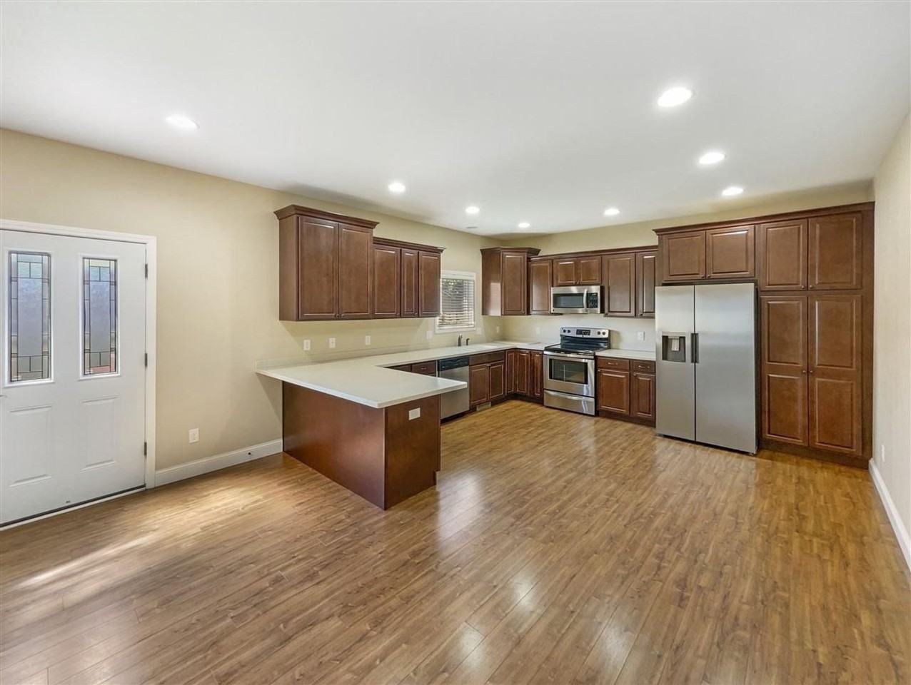 414 2nd Ave Sw - Photo 3 of 23