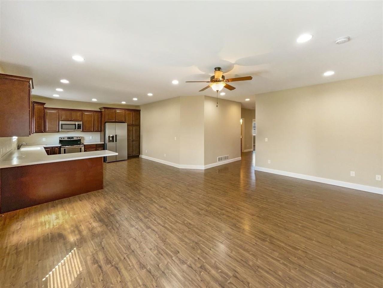414 2nd Ave Sw - Photo 6 of 23