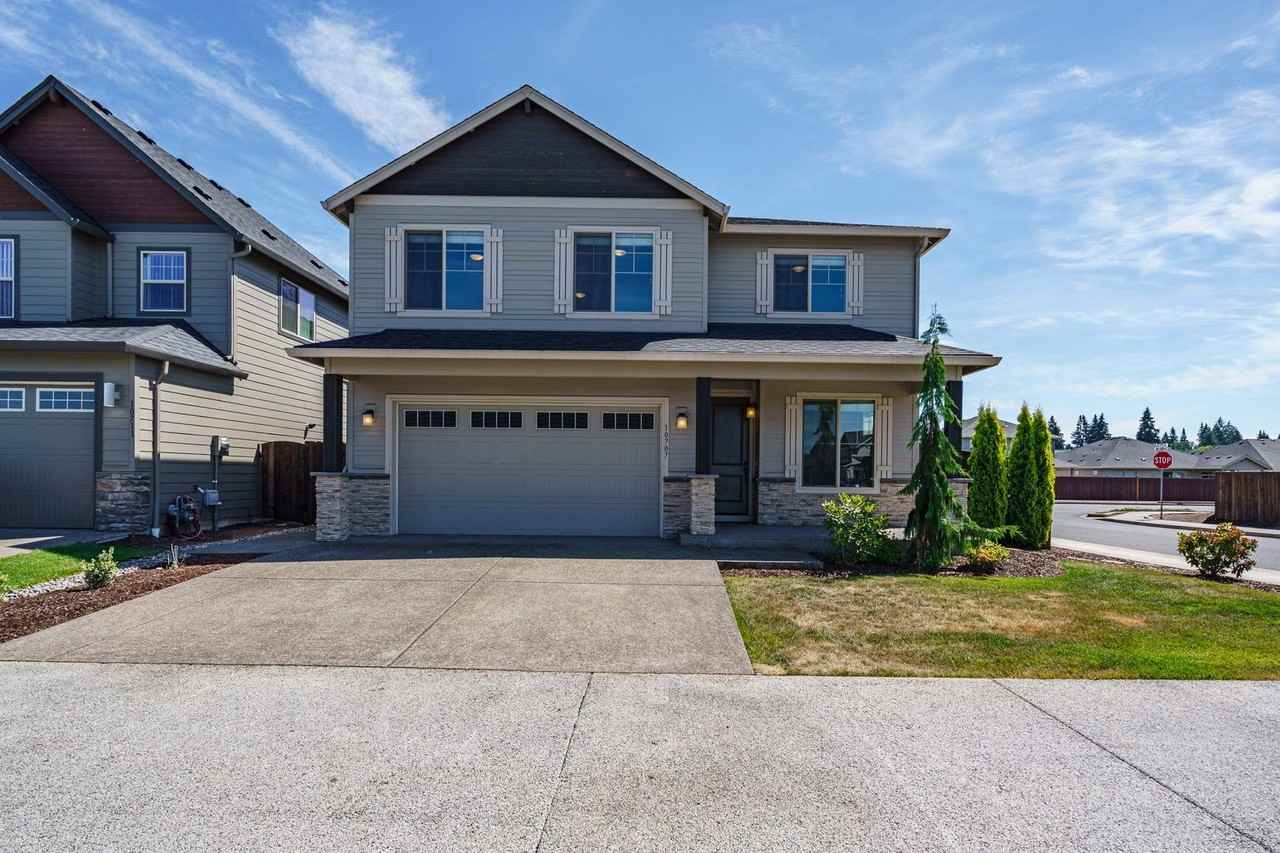 10707 Ne 97th Ave - Photo 2 of 40