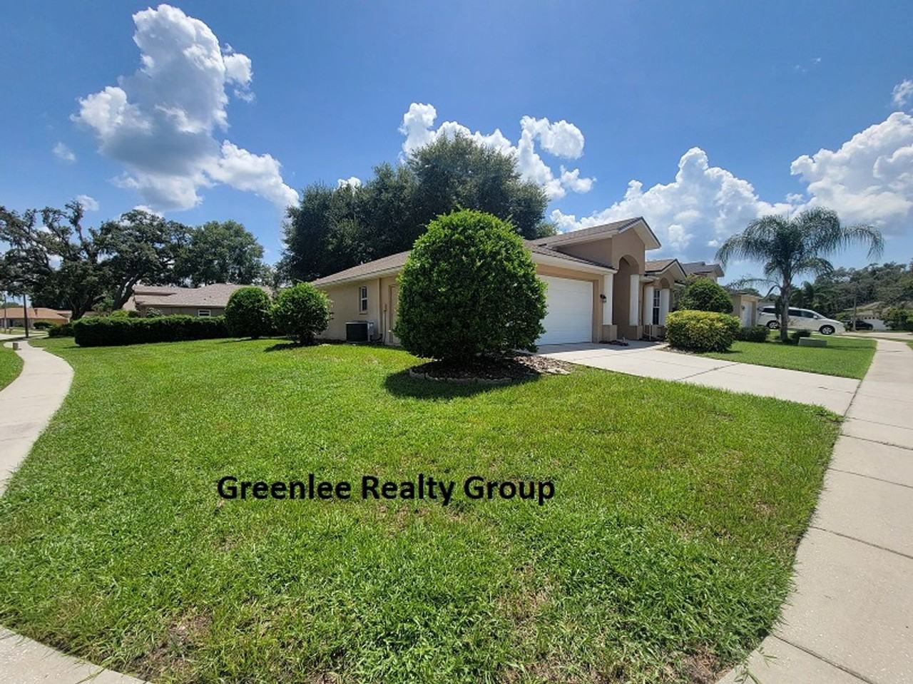 13366 Wrenwood Cir - Photo 2 of 30