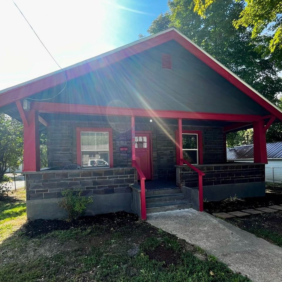 127 North Ave - Photo 2 of 23