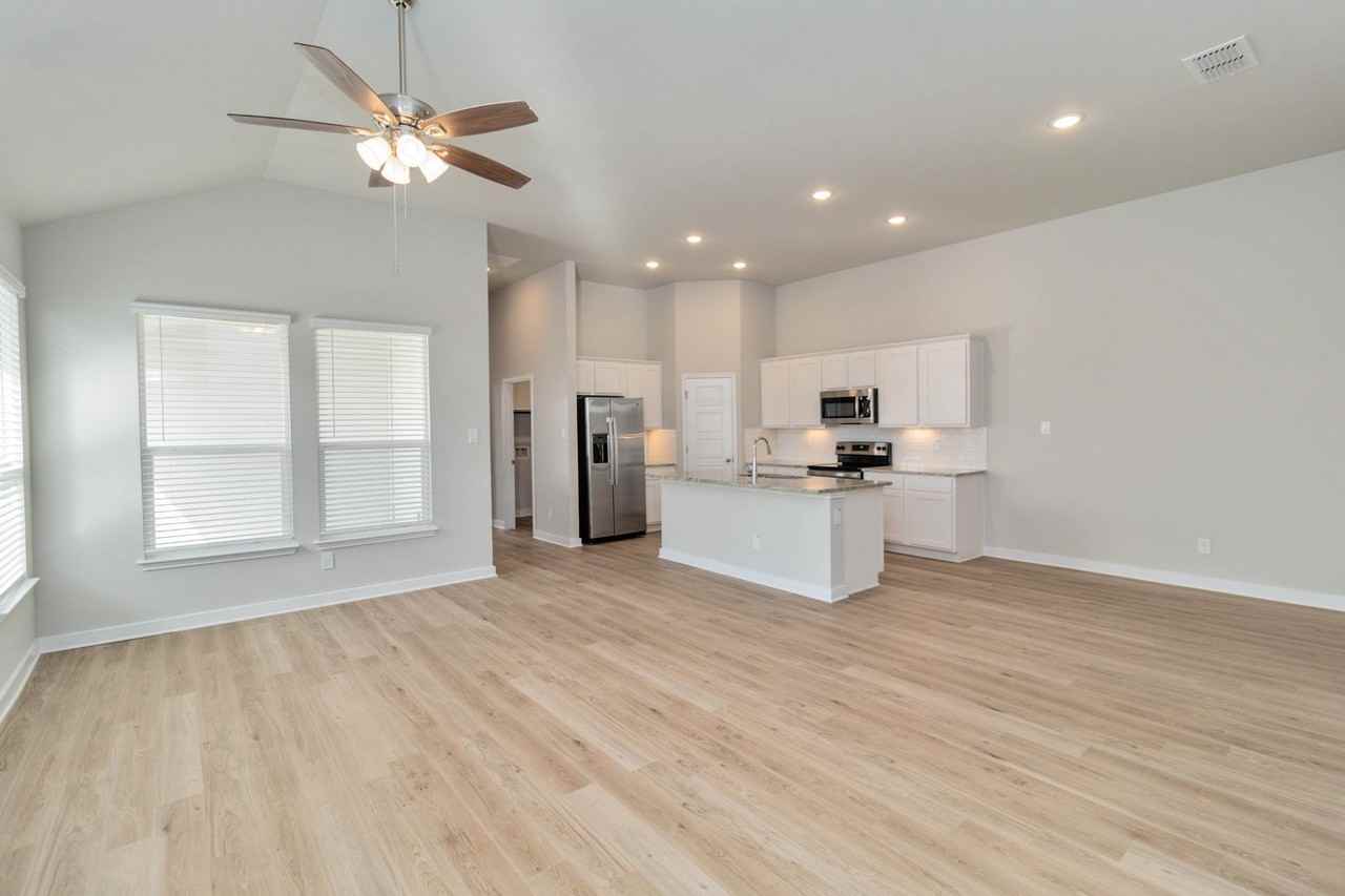 775 Staglin St #A - Photo 4 of 33