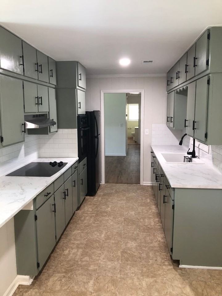 13644 Roanoke Dr - Photo 3 of 16