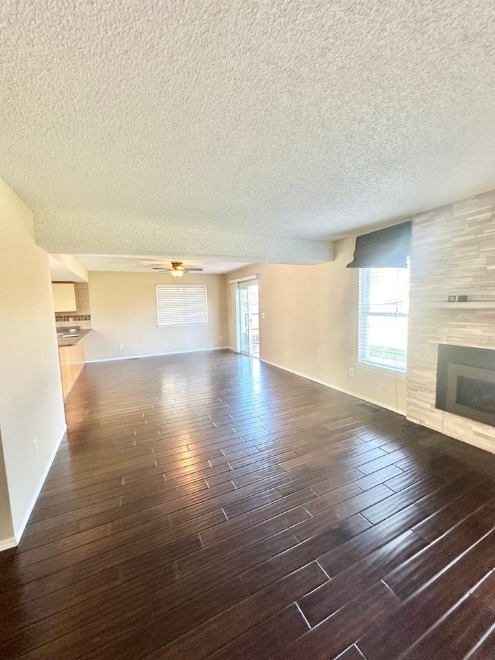 1582 Sausalito Dr - Photo 7 of 26