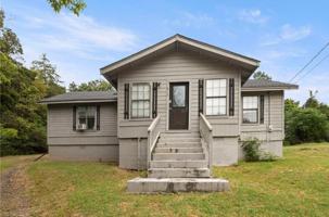 featured image of 301 Franklin St