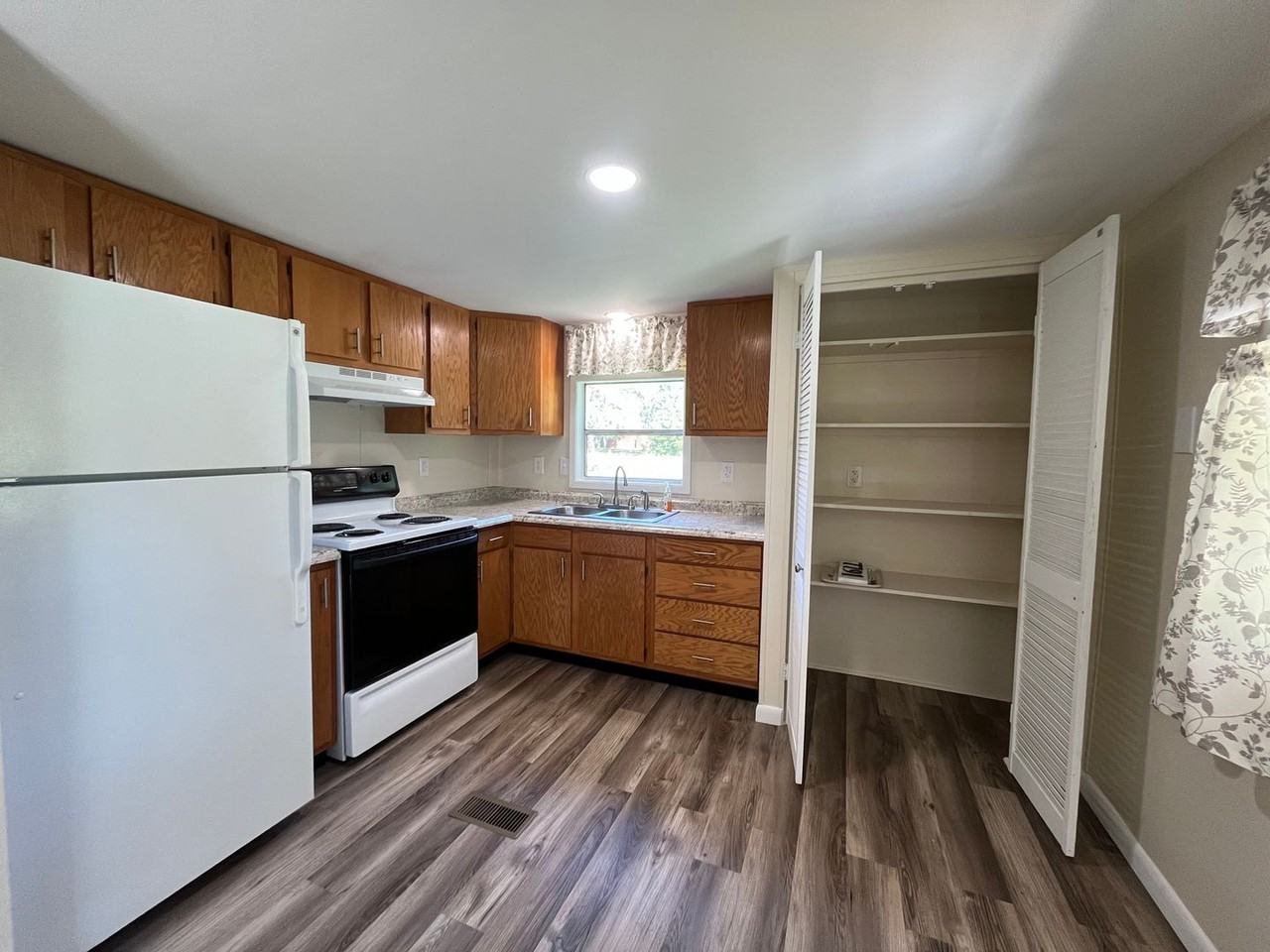 7791 County Road 252 - Photo 5 of 11