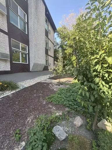 134 Langside St #301 - Photo 2 of 18