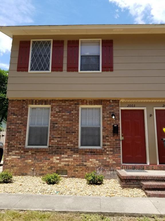 2003 Lee St - Photo 2 of 9