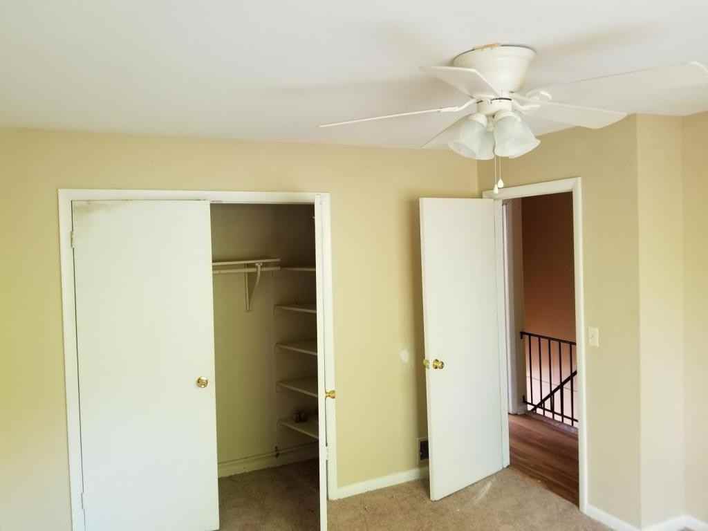 2003 Lee St - Photo 3 of 9