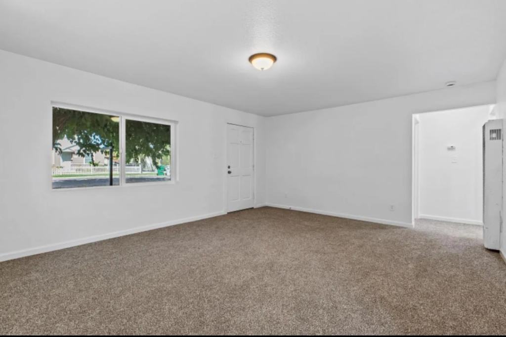1720 Liberty St - Photo 3 of 8