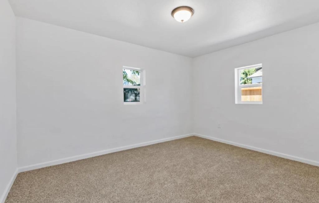 1720 Liberty St - Photo 6 of 8