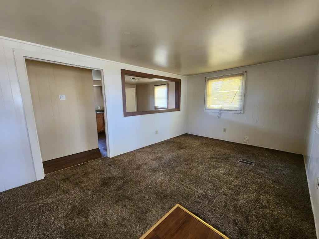 31 Mckinley Ave - Photo 2 of 5