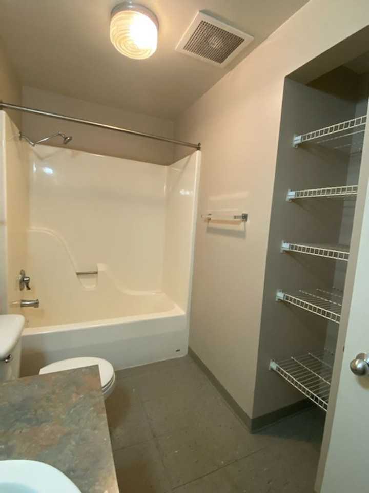 Harney Street Apartments in the Old Market - Photo 7 of 21
