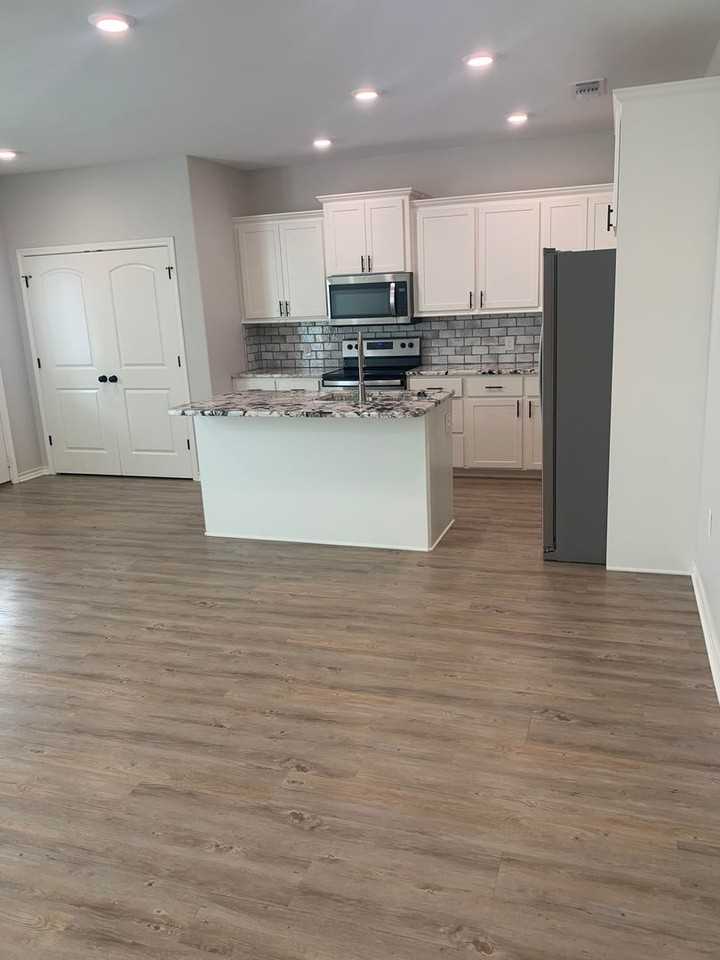 2 Fernwood Dr - Photo 3 of 14