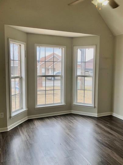 150 Mike Ave - Photo 2 of 19