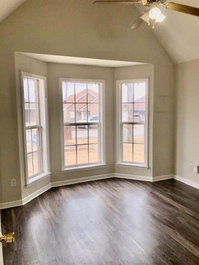 150 Mike Ave - Photo 3 of 19