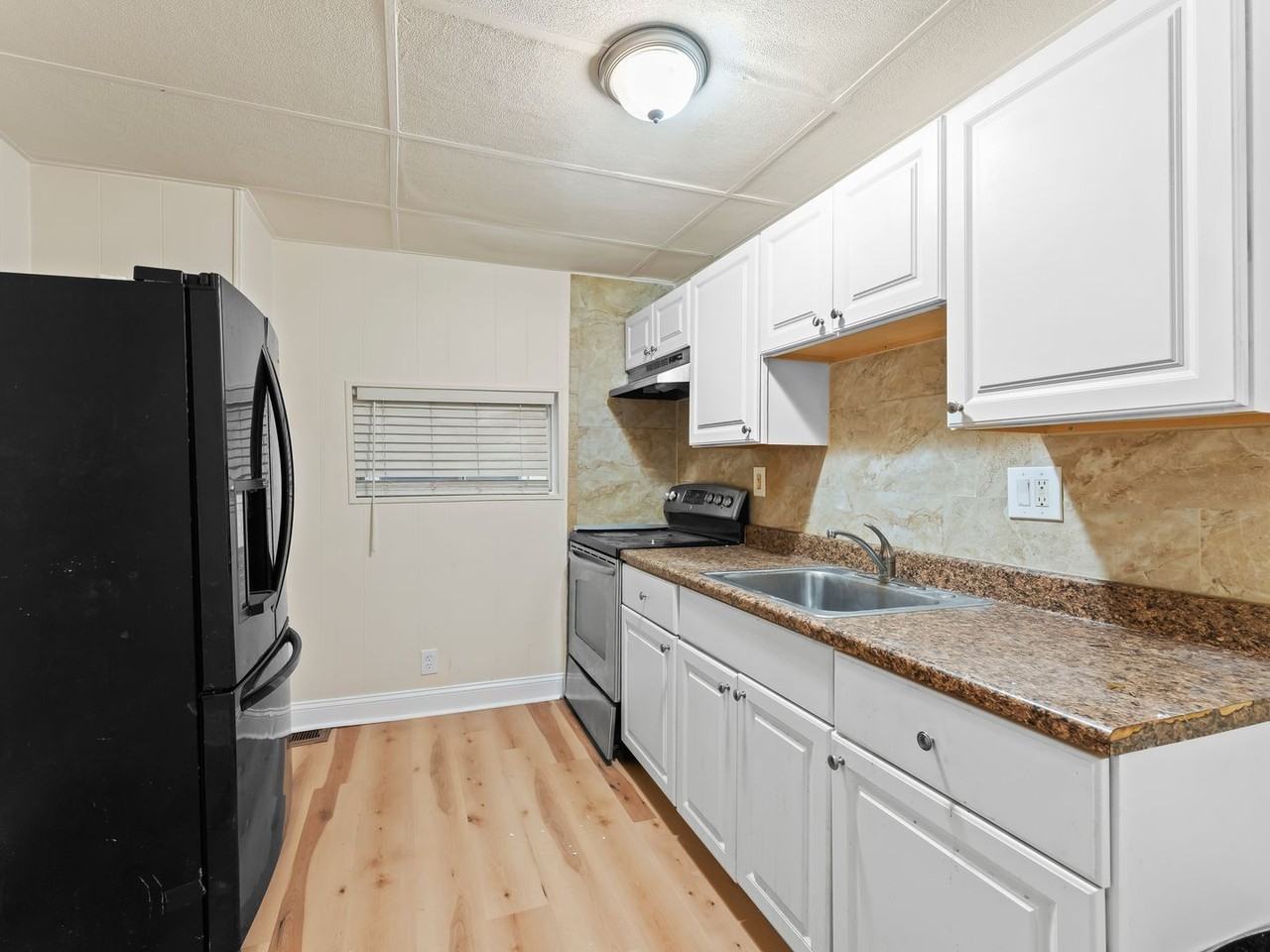 4514 Old York Road - Photo 2 of 24