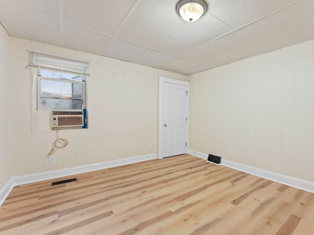 4514 Old York Road - Photo 6 of 24