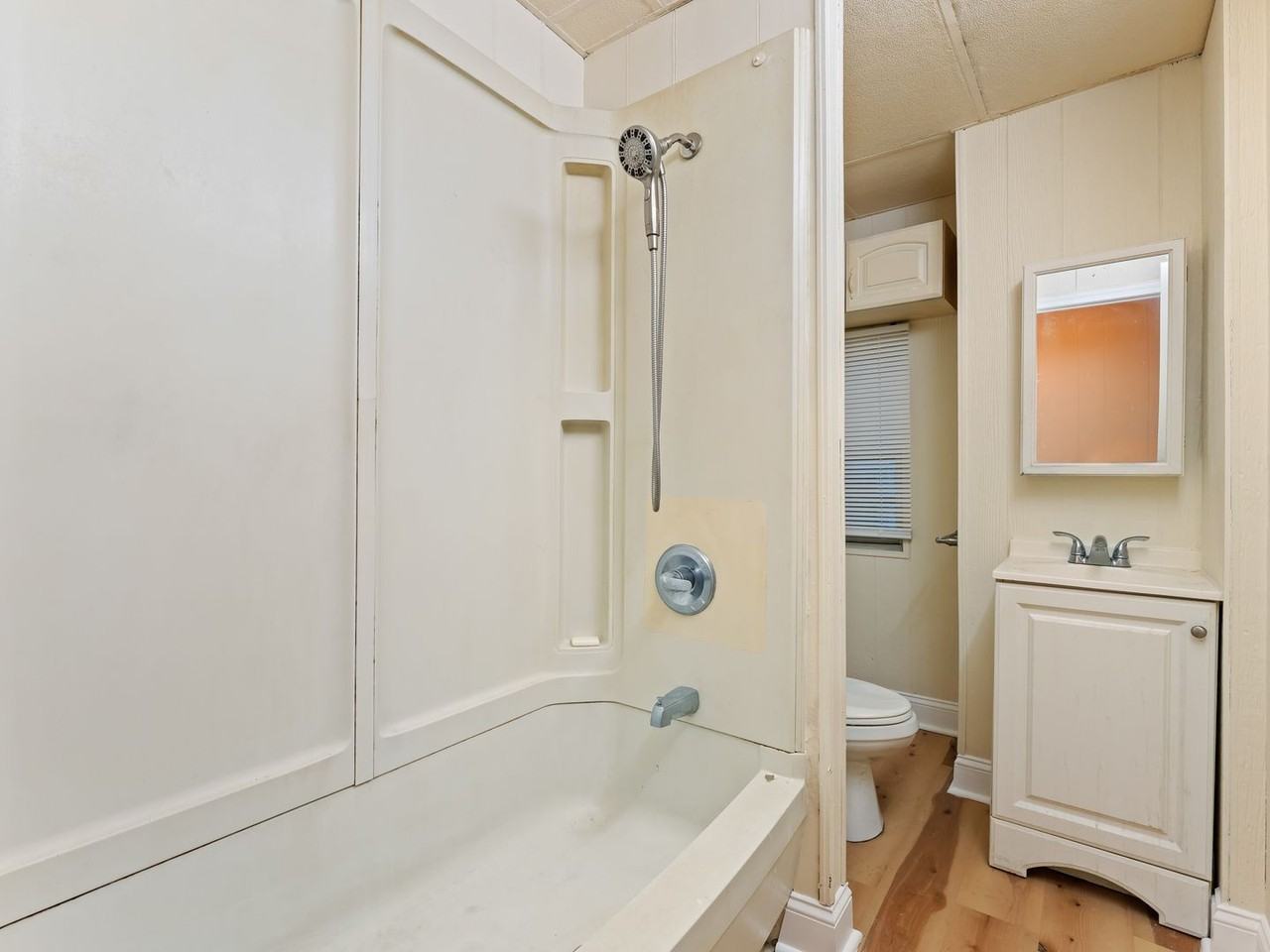 4514 Old York Road - Photo 7 of 24