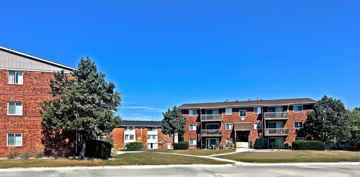 featured image of 905 Heritage Ct #104