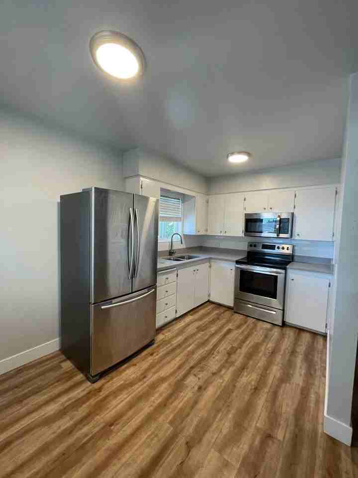 181 E Helm Ave #A - Photo 3 of 16