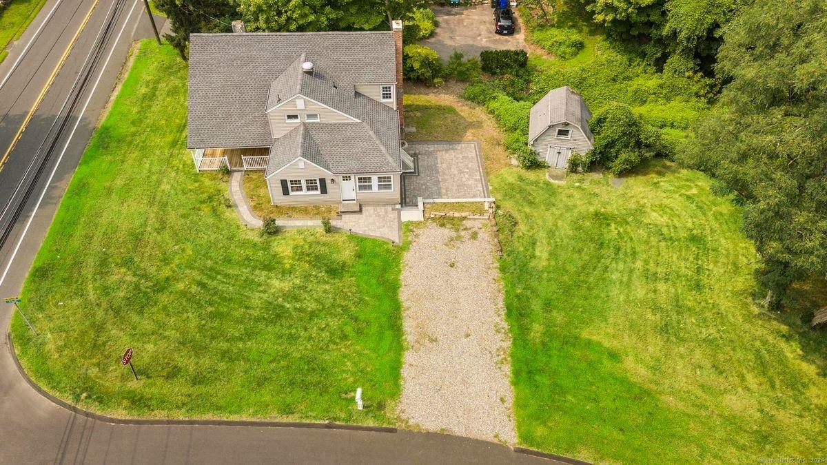 2 Yorkshire Ln - Photo 3 of 25