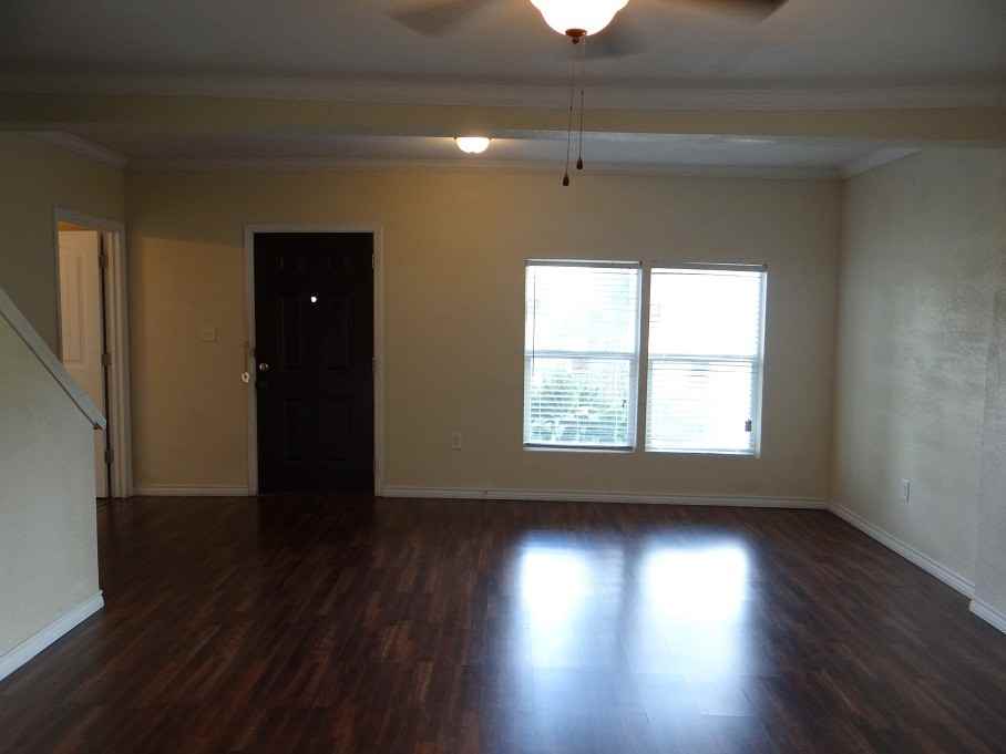 5030 Pine Burr Blvd - Photo 3 of 16