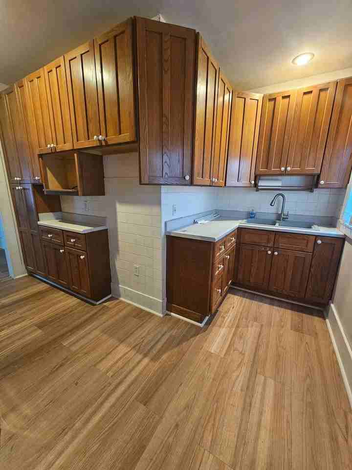 221 East 18th Street - Photo 2 of 11