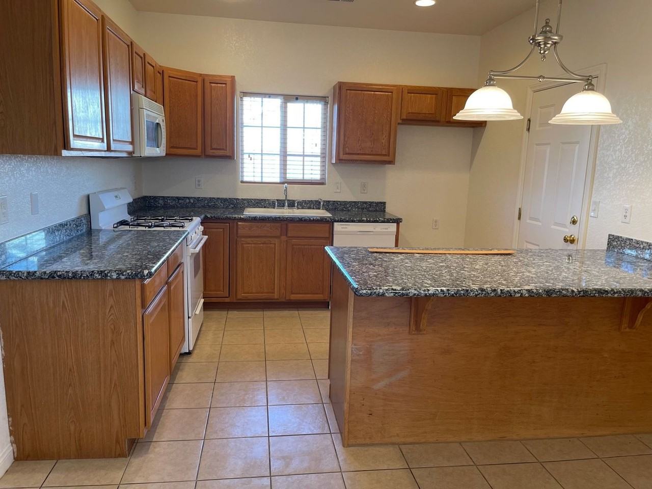 8160 Kalmia Ave - Photo 2 of 14