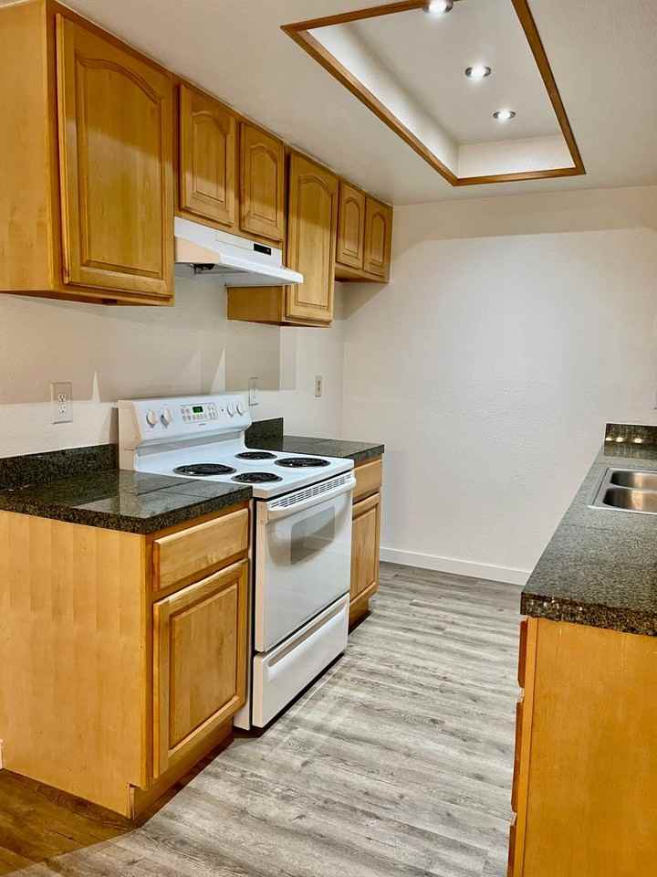 8907 Montoya St - Photo 6 of 12