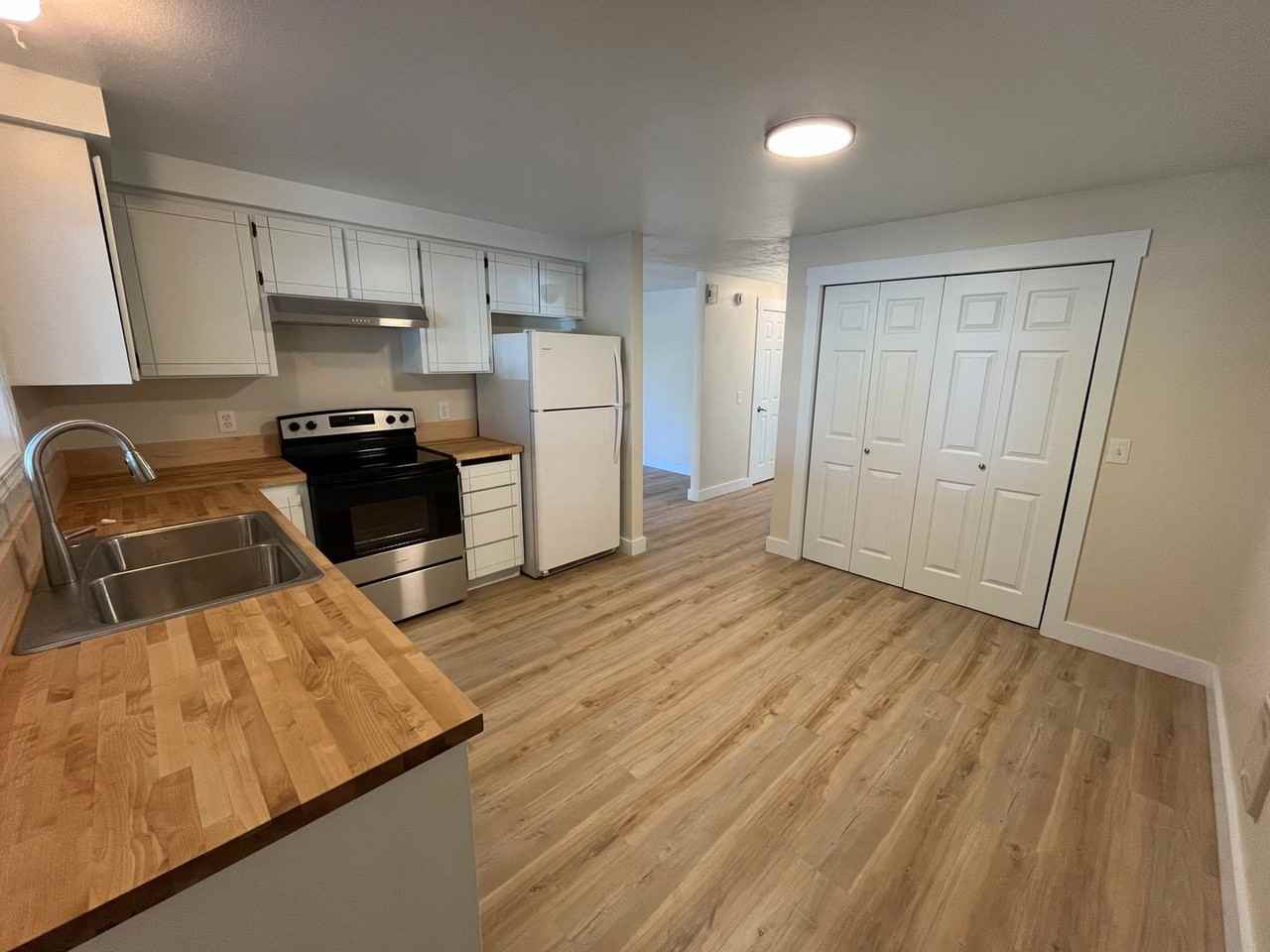 732 Se 5th St - Photo 5 of 16