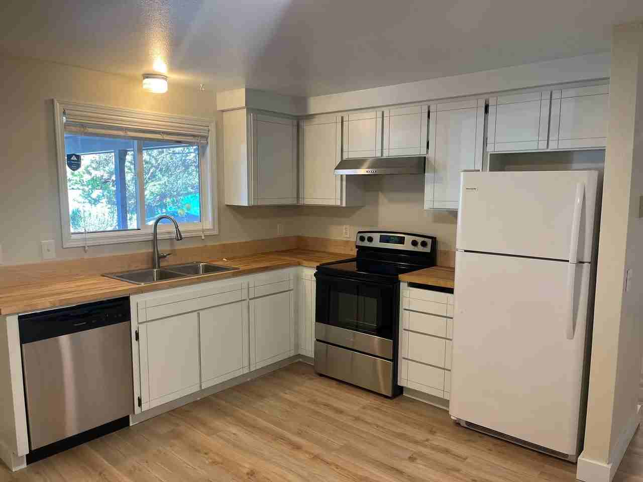 732 Se 5th St - Photo 7 of 16