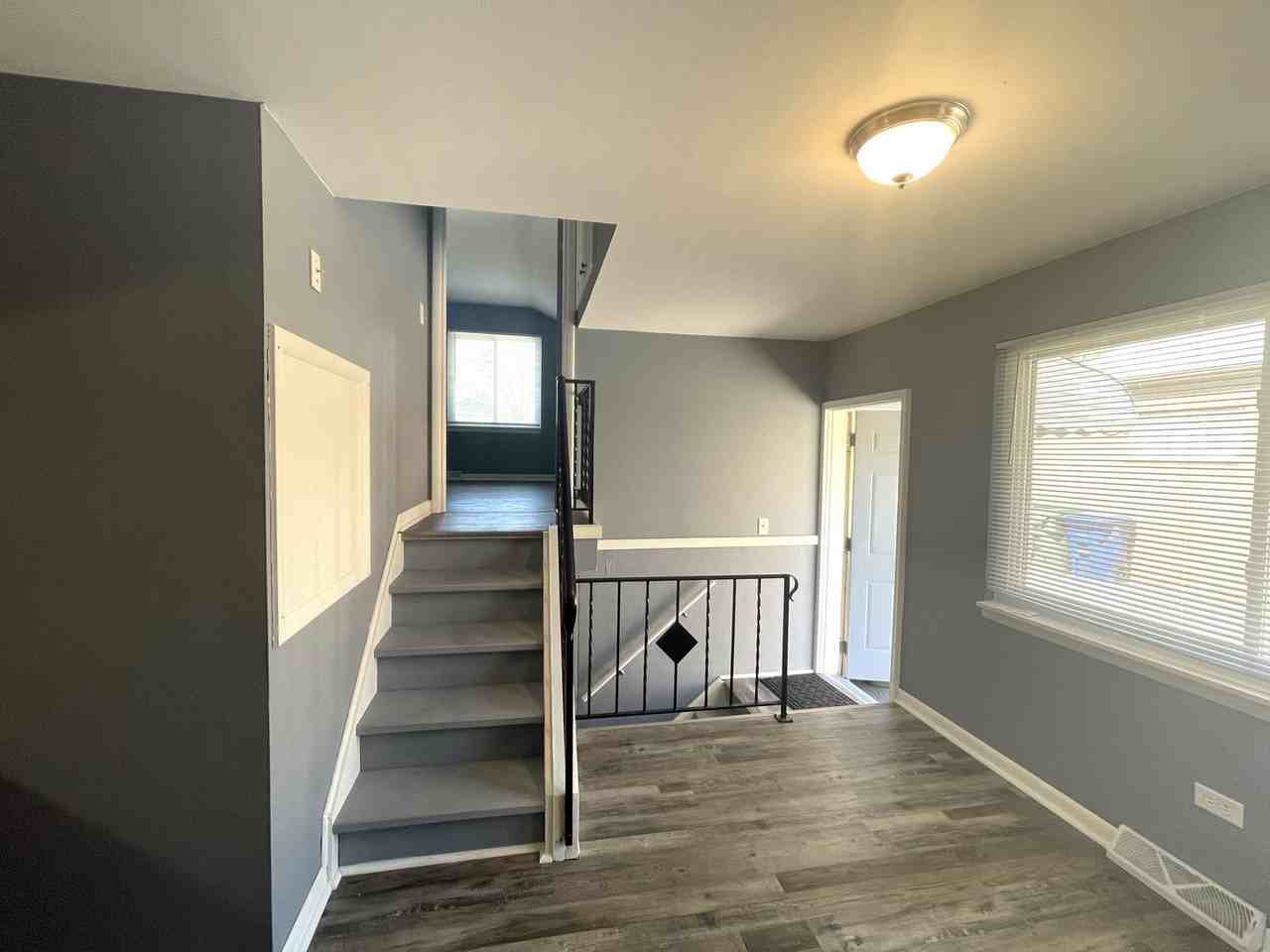 3137 Maize Road - Photo 7 of 27