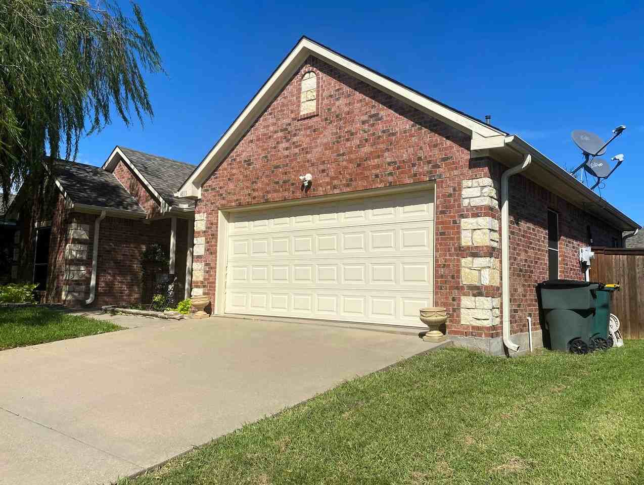 4813 Indio Ln - Photo 3 of 37