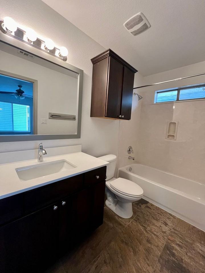 5414A Grover Ave - Photo 6 of 30