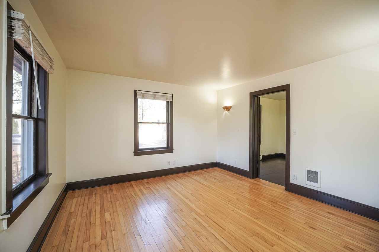 5115 Ne Issler St - Photo 5 of 18