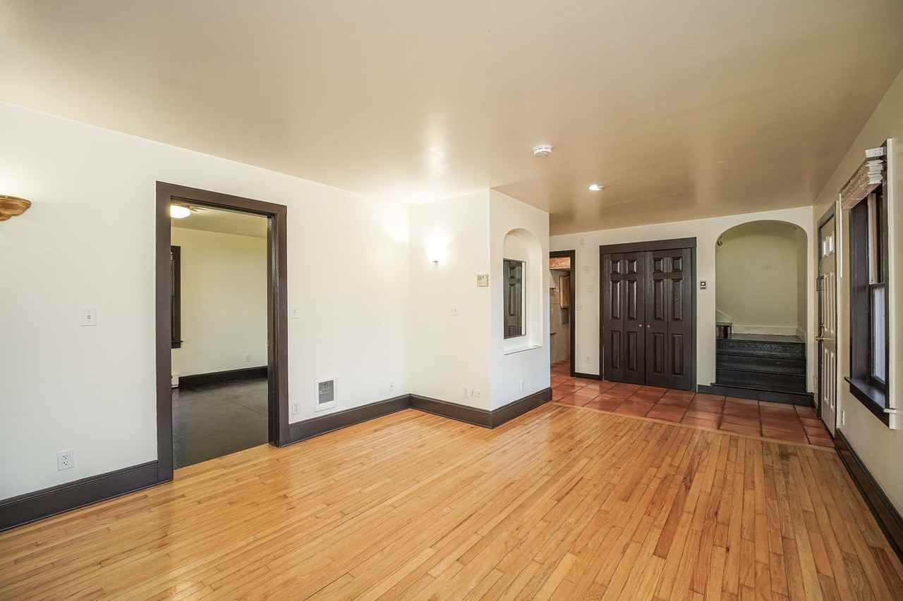 5115 Ne Issler St - Photo 6 of 18